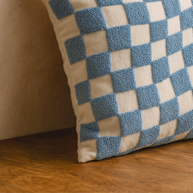 CHECKERED PILLOWCASE