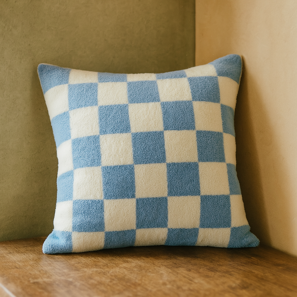 CHECKERED PILLOWCASE